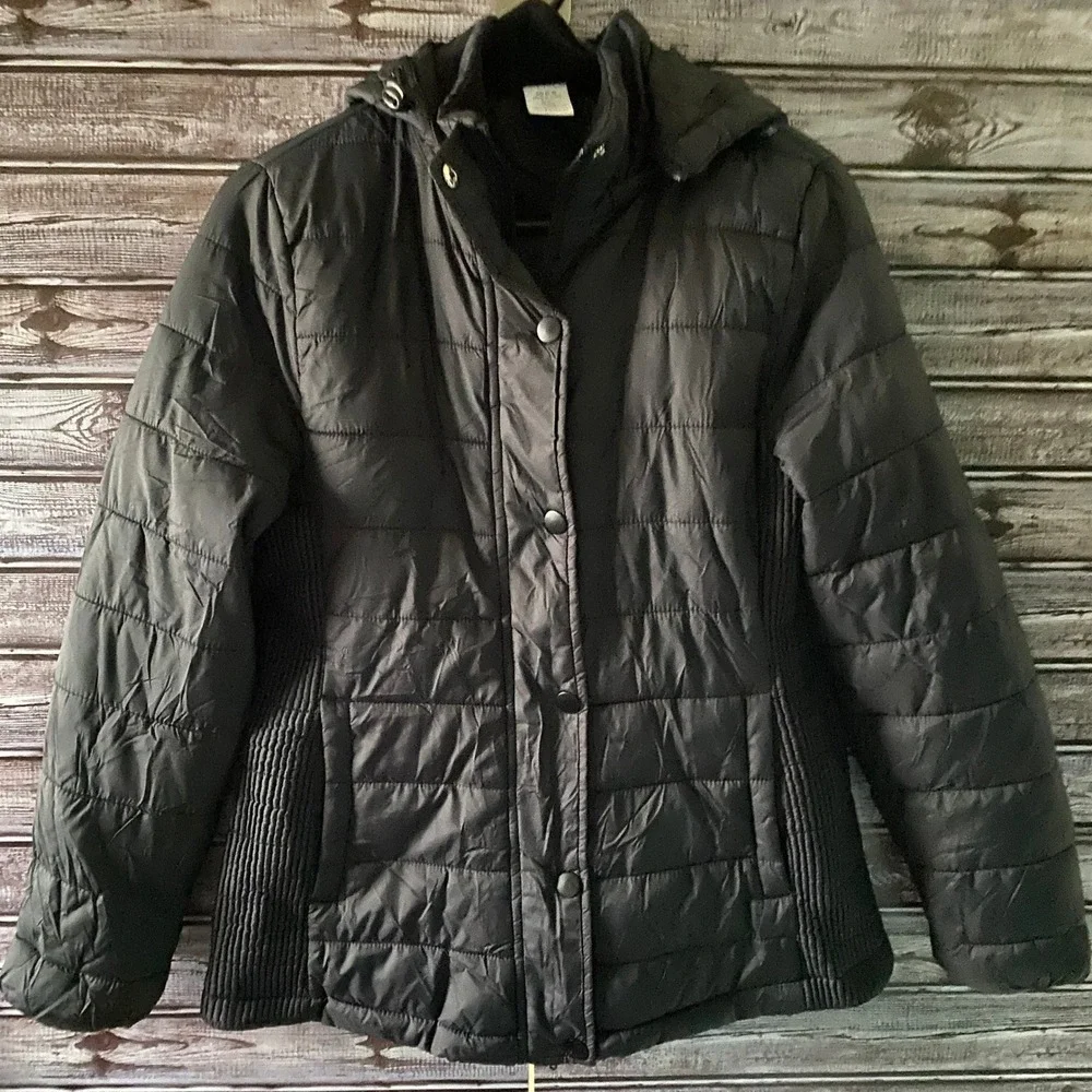Time and Tru Women's‎ Full-Zip Puffer Jacket Size XS 0-2 Black Hooded Pockets